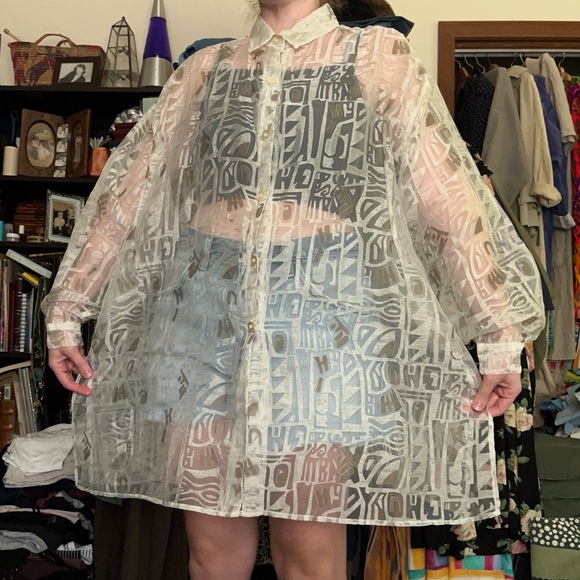 90s Express Sheer Button-Up - Picture 9 of 16